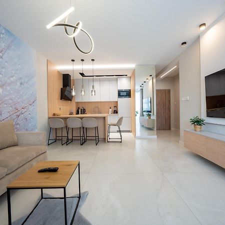 Apartament Z Wielkim Tarasem Morska 2 Rewal 50M Do Morza Zewnętrze zdjęcie